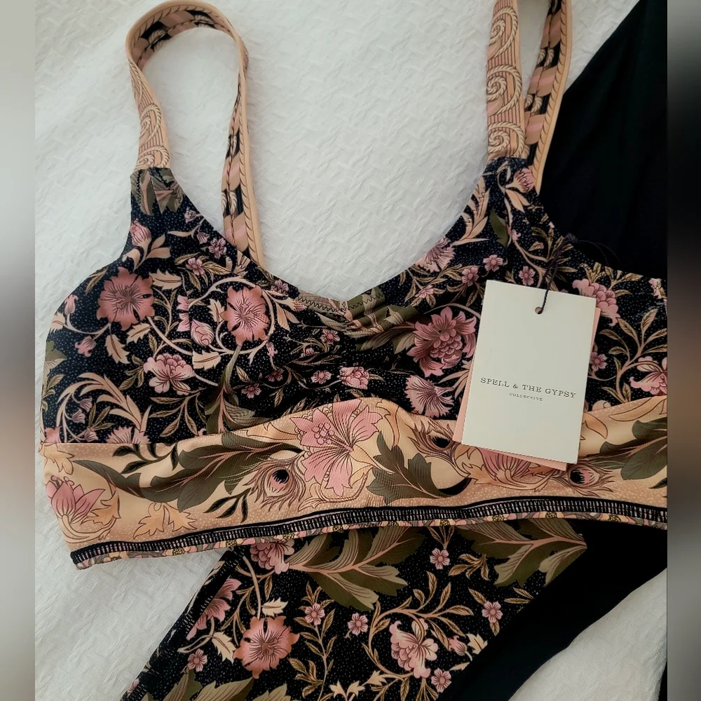 ✨ Spell & The Gypsy Collective Oasis 7/8 Leggings & Crop Top Set  NWT✨